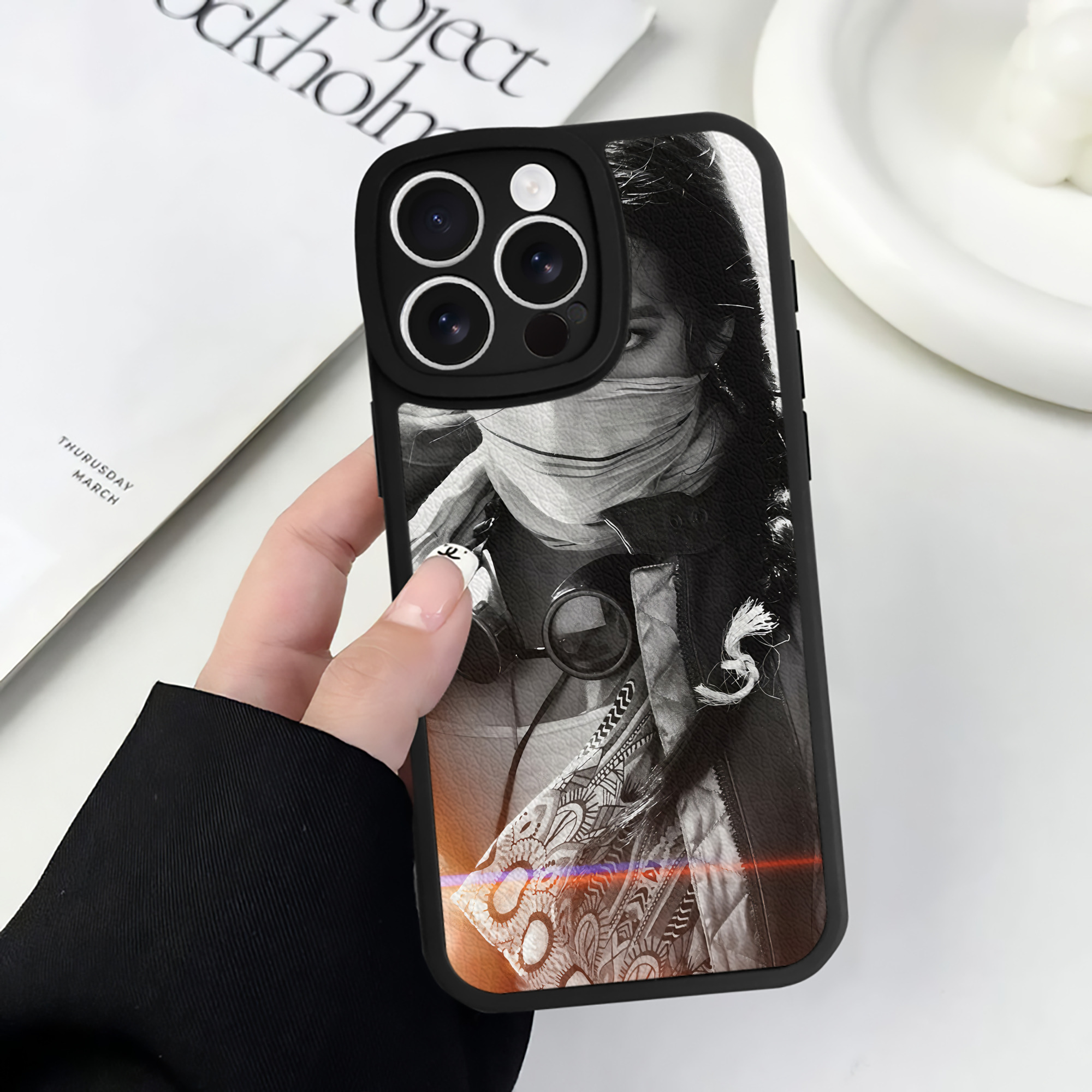 （画像用） Transformers トランスフォーマー 【iPhone 16シリーズ対応】シリコンスマホケース（レザー調） 材質：シリコン